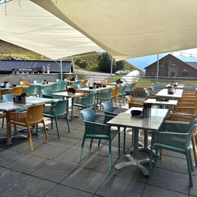 Commerce  318000 €