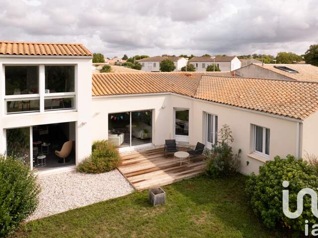 Vente Maison/villa 9 pièces — photo du bien