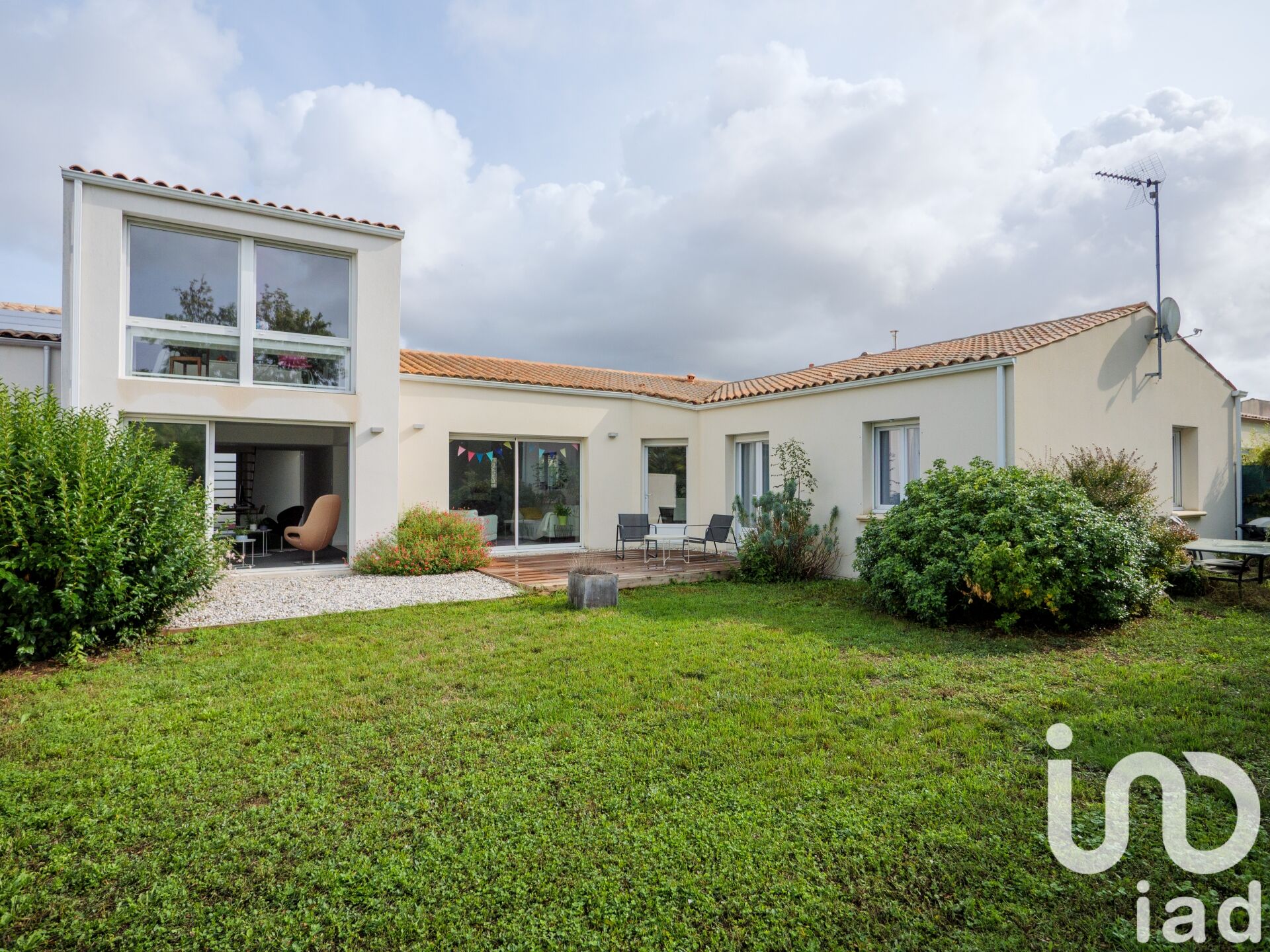 Vente Maison/villa 9 pièces - Photo 2