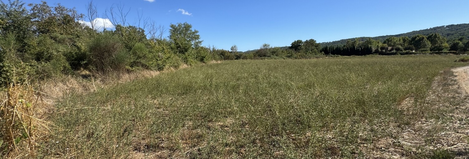 Terrain  10260 m² à vendre à Tourrettes (83440)