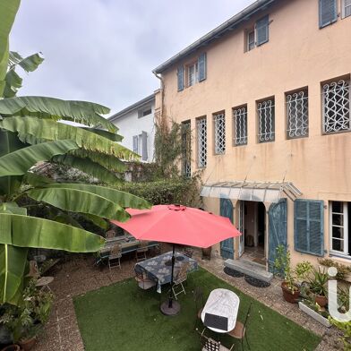 Immeuble  560000 €