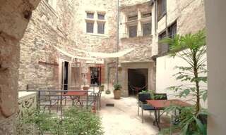 Maison  600 m² à vendre à Cordes-sur-Ciel (81170)