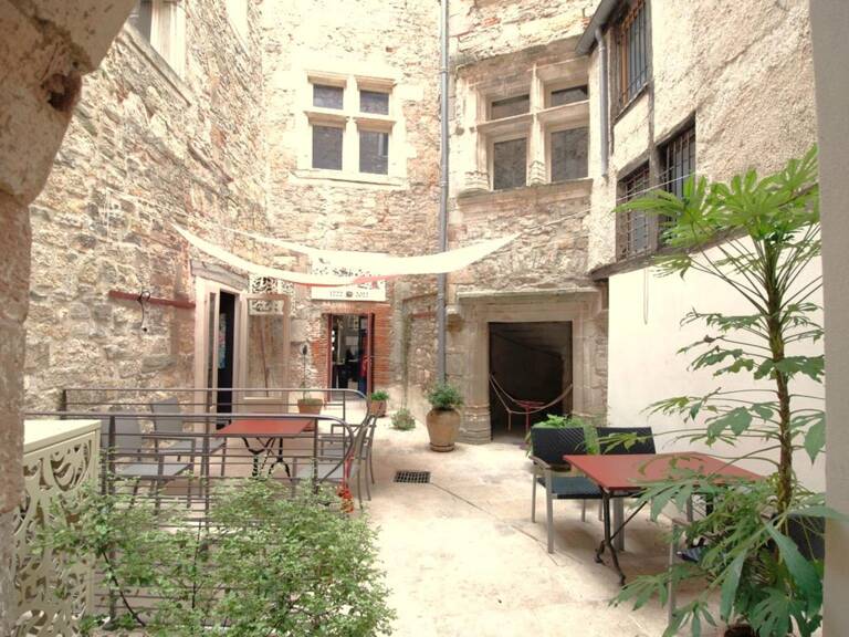 Immeuble avec Commerces — photo 1