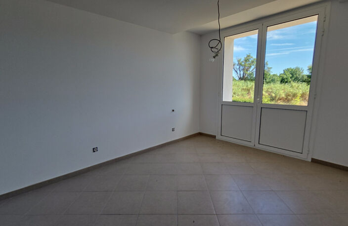 MAISON FAMILIALE TROIS CHAMBRES — photo 2