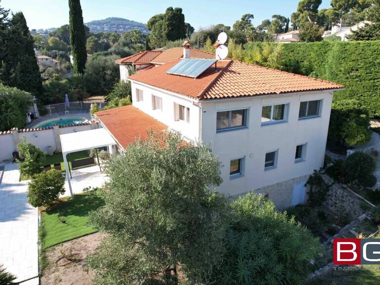 ANTIBES VILLA 6 CHAMBRES + BUREAU INDEPENDANT — photo 1