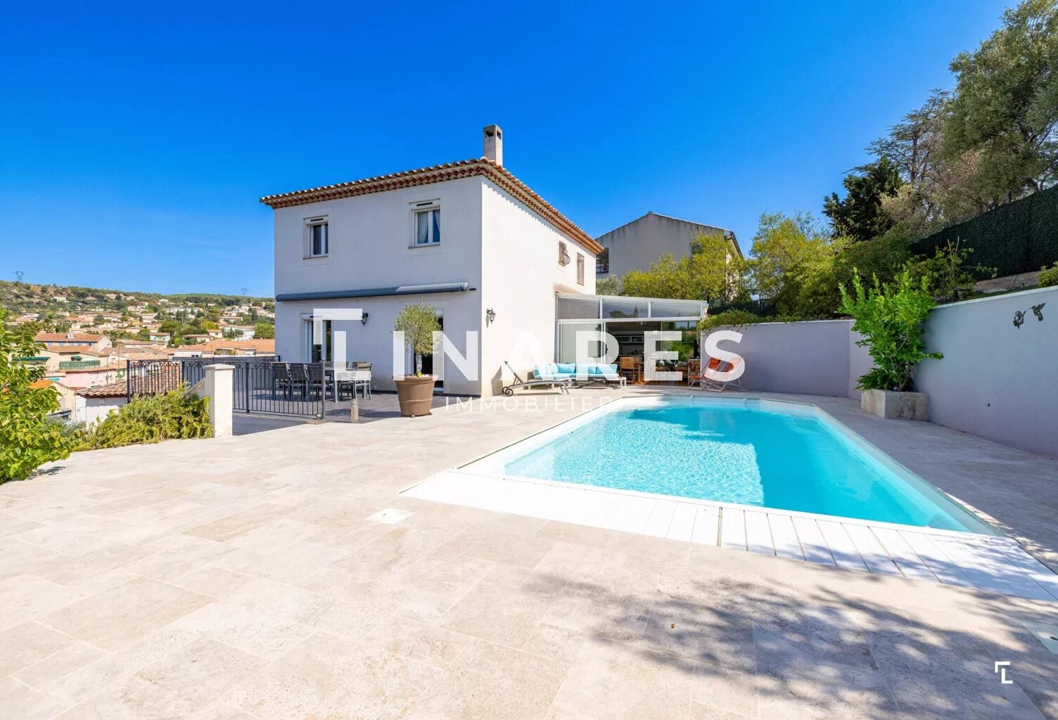 VILLA SUNSET - Villa T4  de 150m2 + 64m2 sous-sol + 36 m2 de gar — photo 1