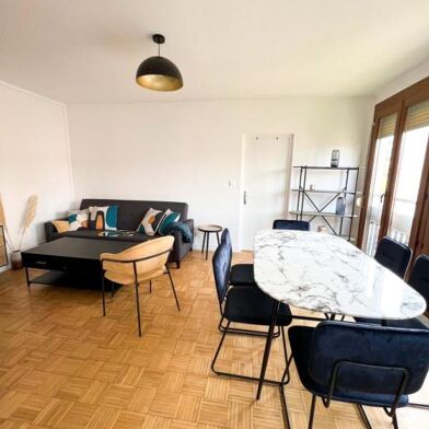 Appartement 5 pièces 1350 €