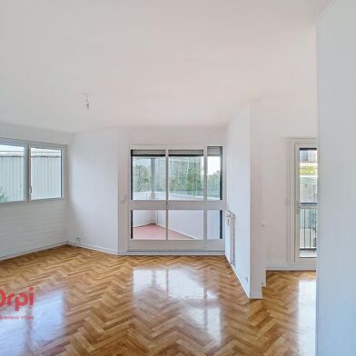 Appartement 4 pièces 950 €