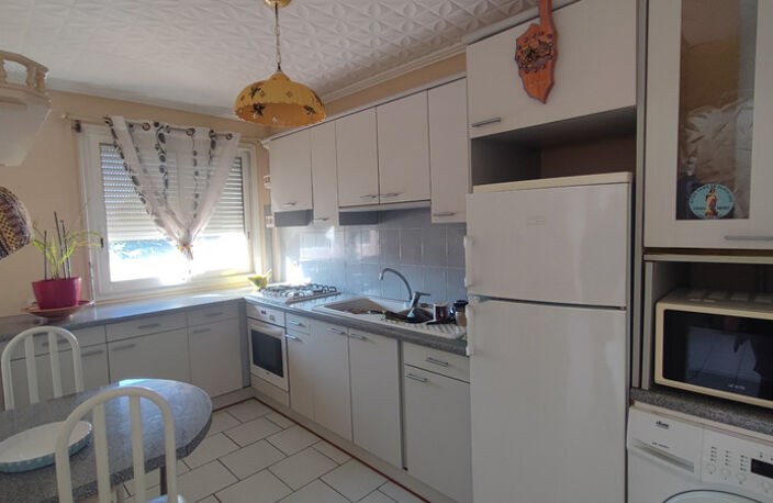 Appartement à vendre 3 pièces MEYZIEU (69) — photo 2