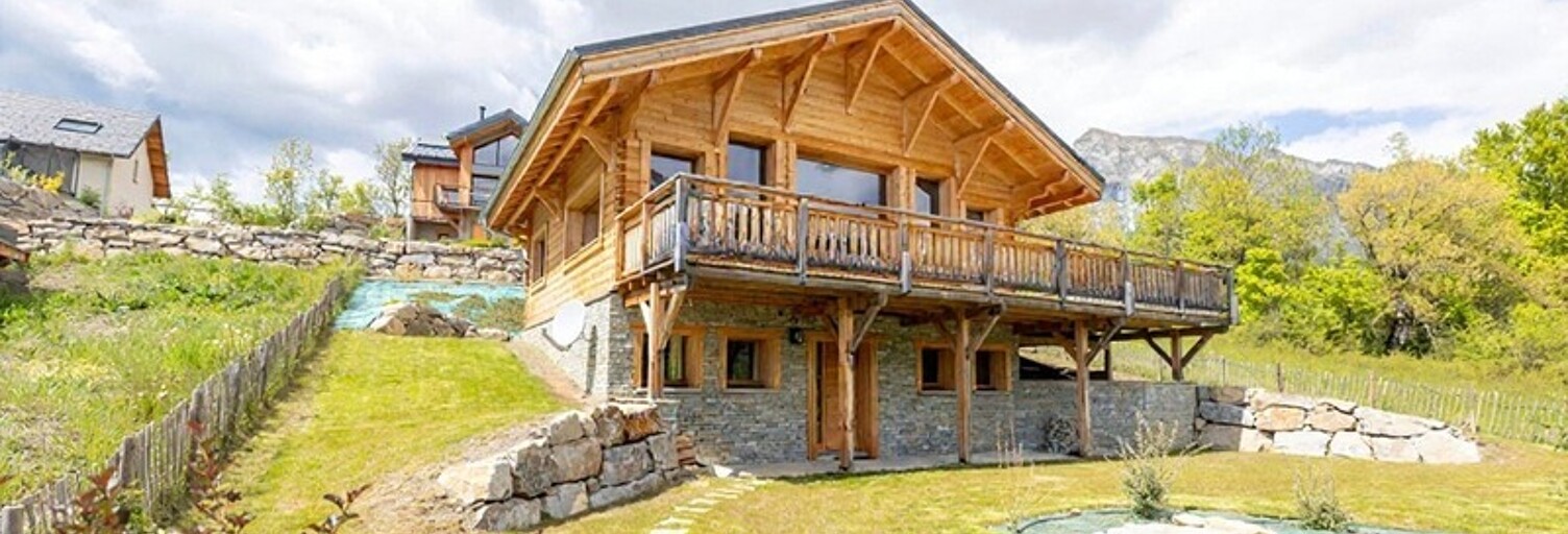 Maison 5 Pièces 134 m² à vendre à Saint-Jean-Saint-Nicolas (05260)