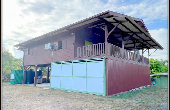 A VENDRE A KOUROU (97310 Guyane Française) UNE MAGNIFIQUE MAISON DE CAMPAGNE T4 DE 103 m² SUR UN TERRAIN DE 5000 m² - AU PRIX DE 395 000 € — photo 3