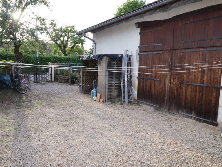 Proche de CUISERY (71) Maison de village en pierre rénovée avec dépendances — photo 1