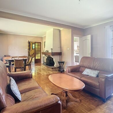 Maison 6 pièces 399000 €