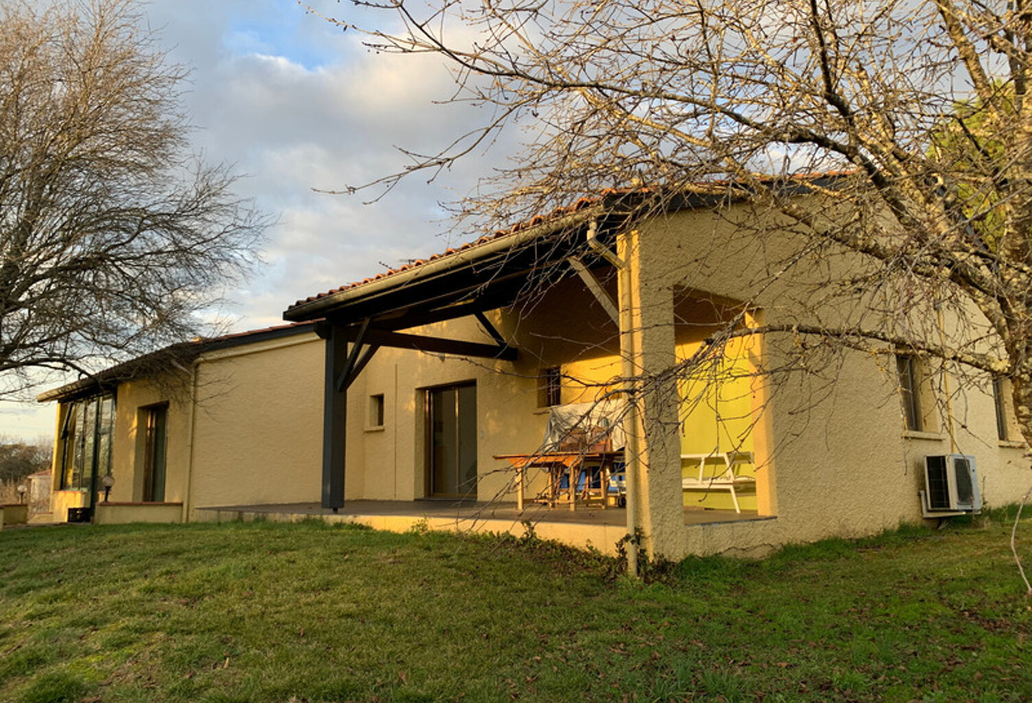 Dpt Haute Garonne (31), à vendre SAINT JEAN maison P7 de 200 m² - Terrain de 3 000,00 m² — photo 1