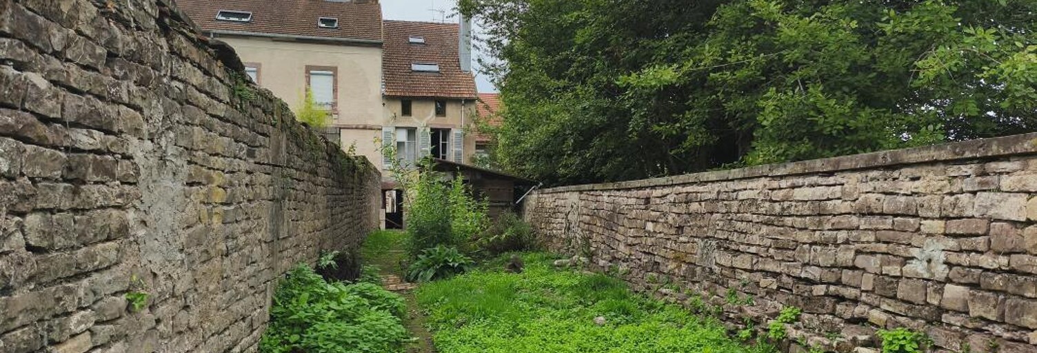 Immeuble  215 m² à vendre à Luxeuil-les-Bains (70300)