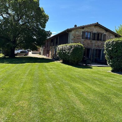 Maison 8 pièces 830000 €