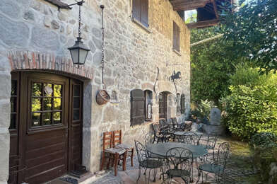 Maison 14 pièces 695000 €