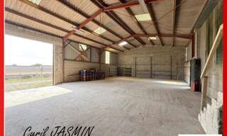 Commerce 7 Pièces 496 m² à vendre à Saint-Lin (79420)