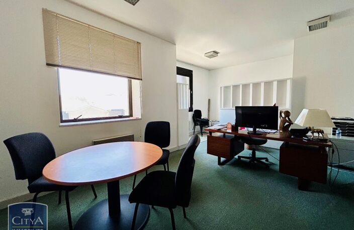 Vente bureau 7 pièces  Châteauroux (36000) — photo 4