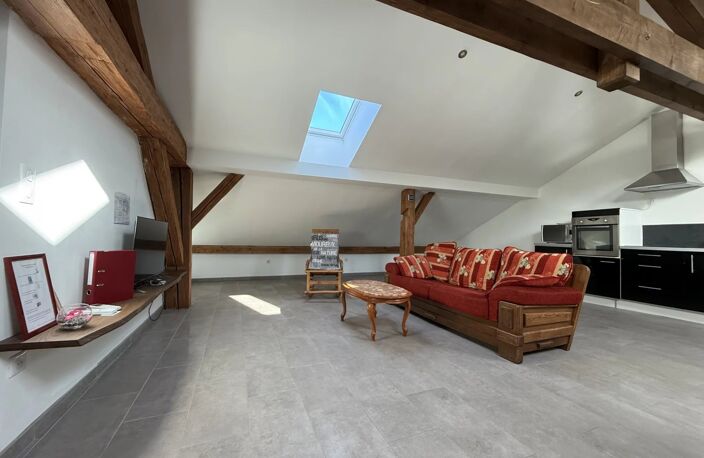 LOCATION APPARTEMENT MEUBLÉ — photo 2