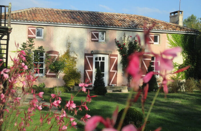 MAISON EN PIERRE CHARME ET AUTHENTICITE -7300 m2 - GIRONDE ( — photo 2