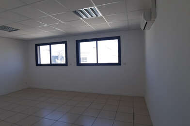 Commerce 2 pièces 770 €