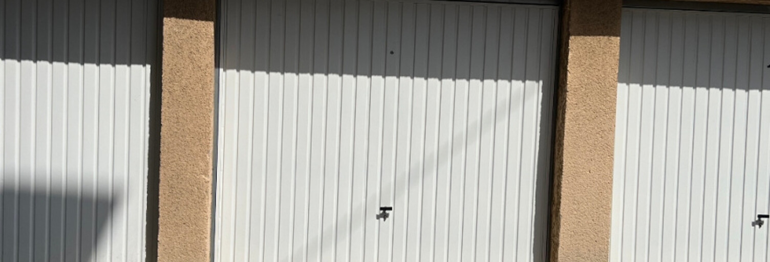 Garage  10 m² à louer à Francheville (69340)