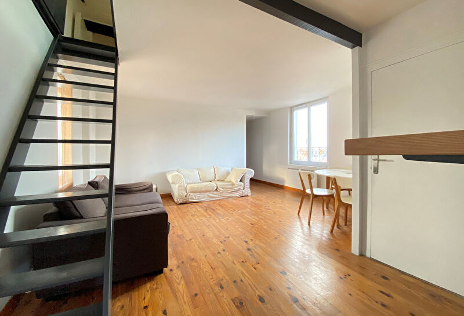 Appartement dernier étage, lumière et calme 74m² au sol — photo 1