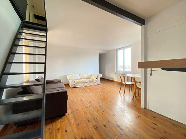 Appartement dernier étage, lumière et calme 74m² au sol — photo du bien
