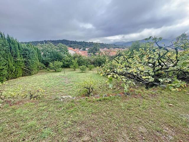 Montesquieu des Alberes - Terrain constructible de 400 m² avec vue mer — photo du bien