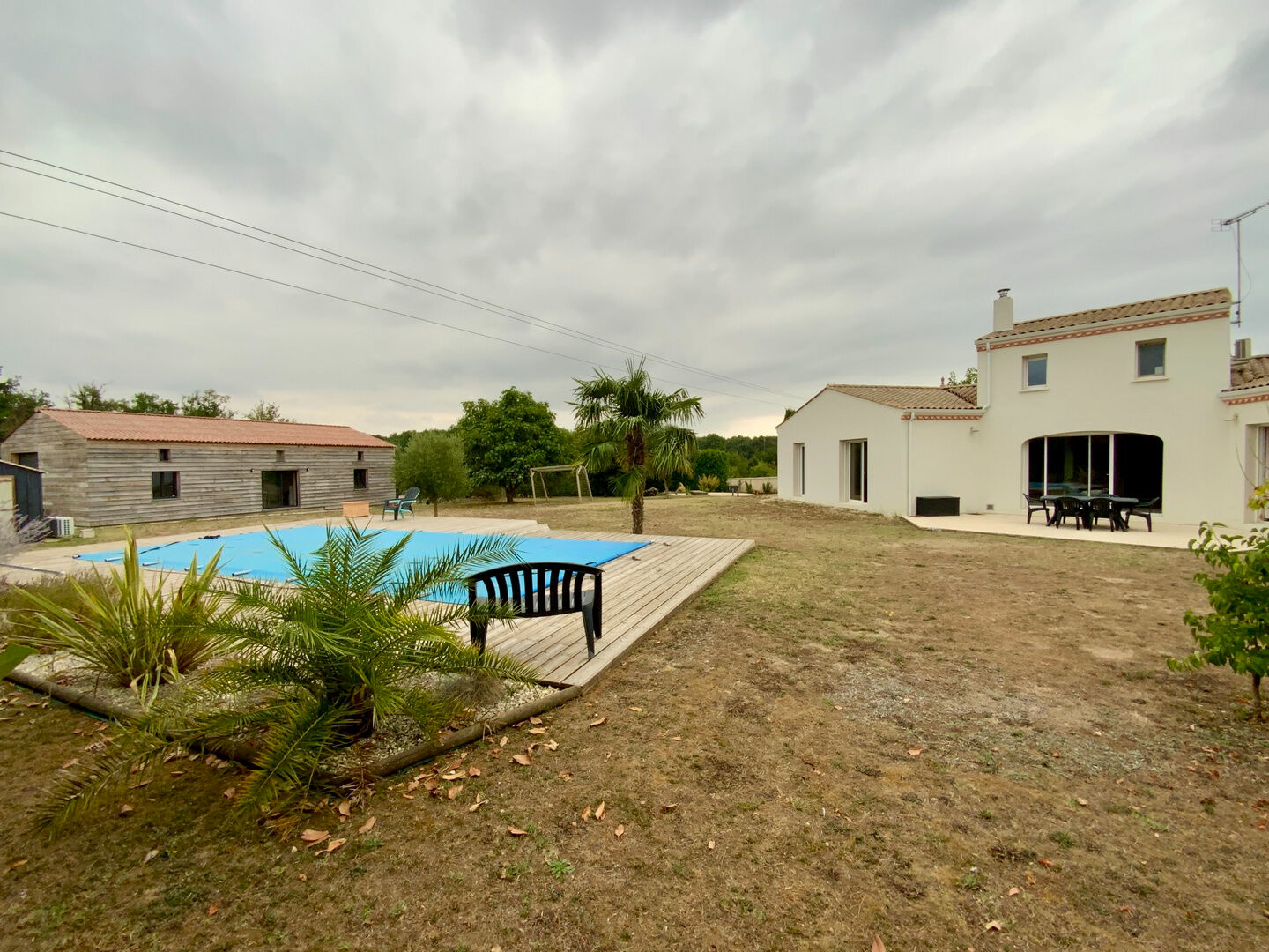 Villa / Maison  T5 à vendre Jonzac 17500