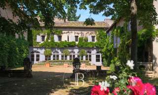 Maison  800 m² à vendre à Saint-Bernard (01600)