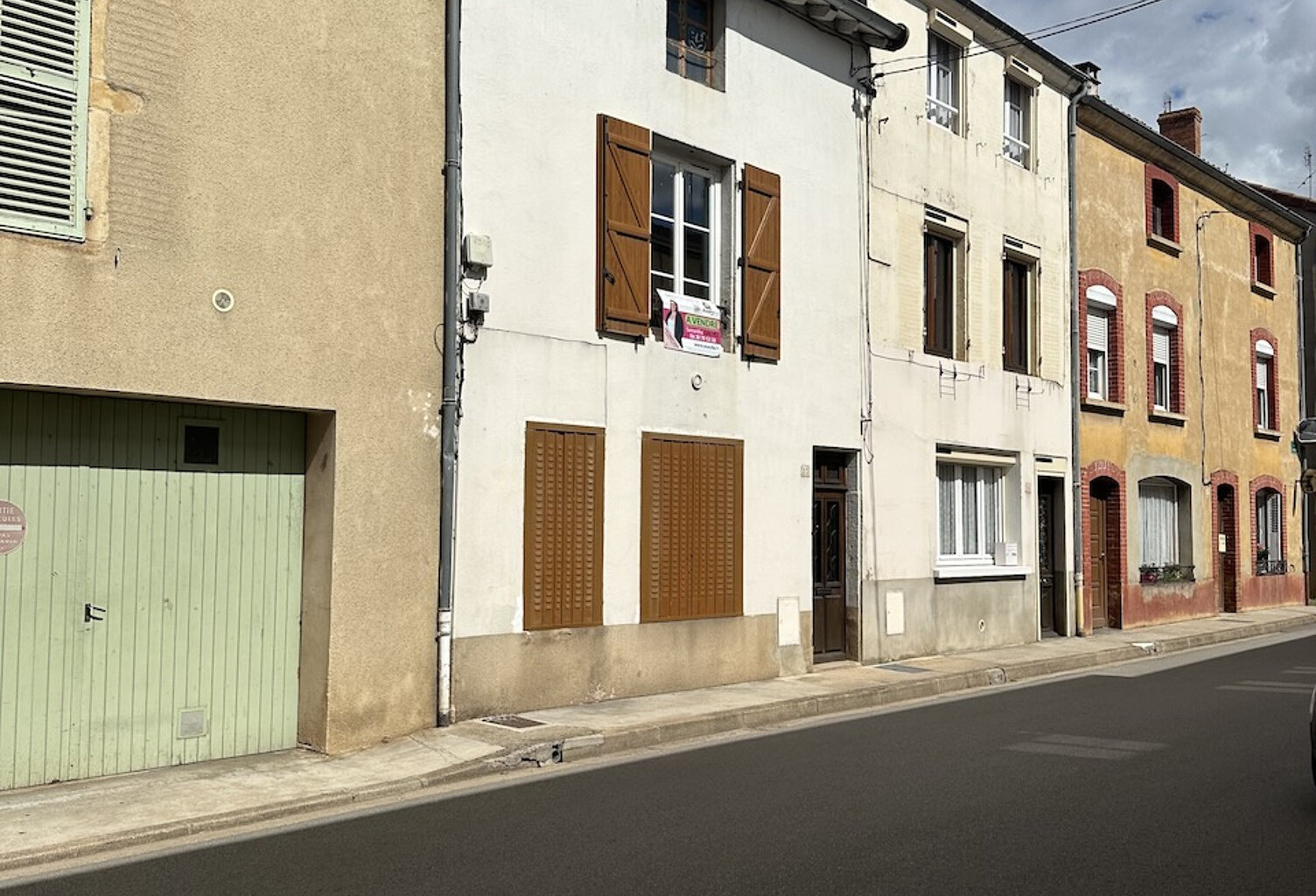 MAISON DE VILLE PROCHE COMMERCES, 92 M2 HAB. — photo 1