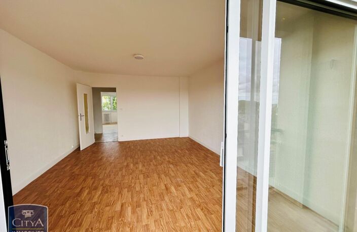 Vente appartement 3 pièces 65 m² Châteauroux (36000) — photo 2