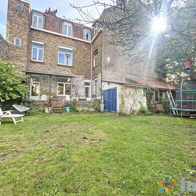 Maison 7 pièces 399900 €