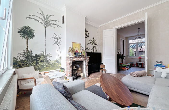 Grande maison semi-individuelle avec jardin et garage. — photo 2