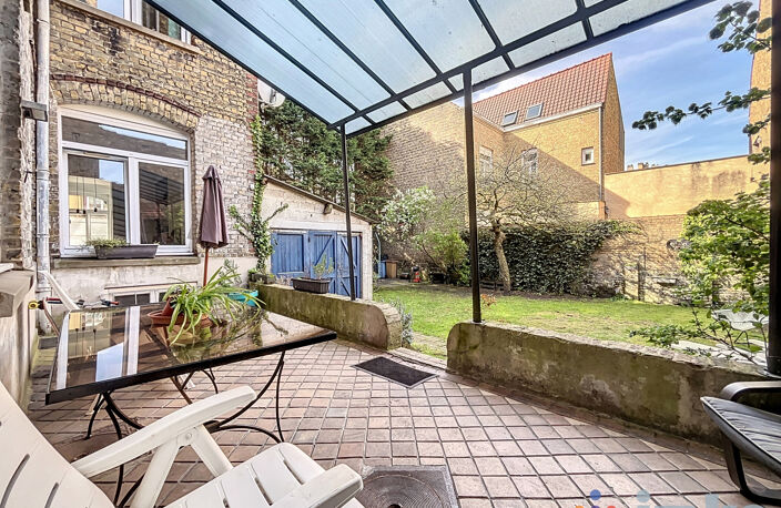 Grande maison semi-individuelle avec jardin et garage. — photo 4