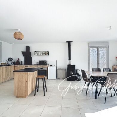 Maison 5 pièces 220000 €