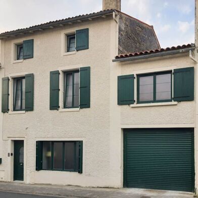 Maison 7 pièces 299500 €