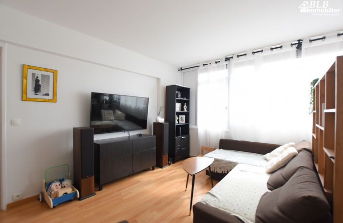 78280 GUYANCOURT - Appartement 3 pièces avec cave et box fer — photo 2