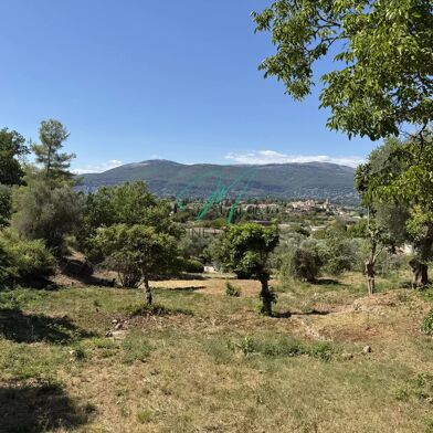 Terrain  1200000 €