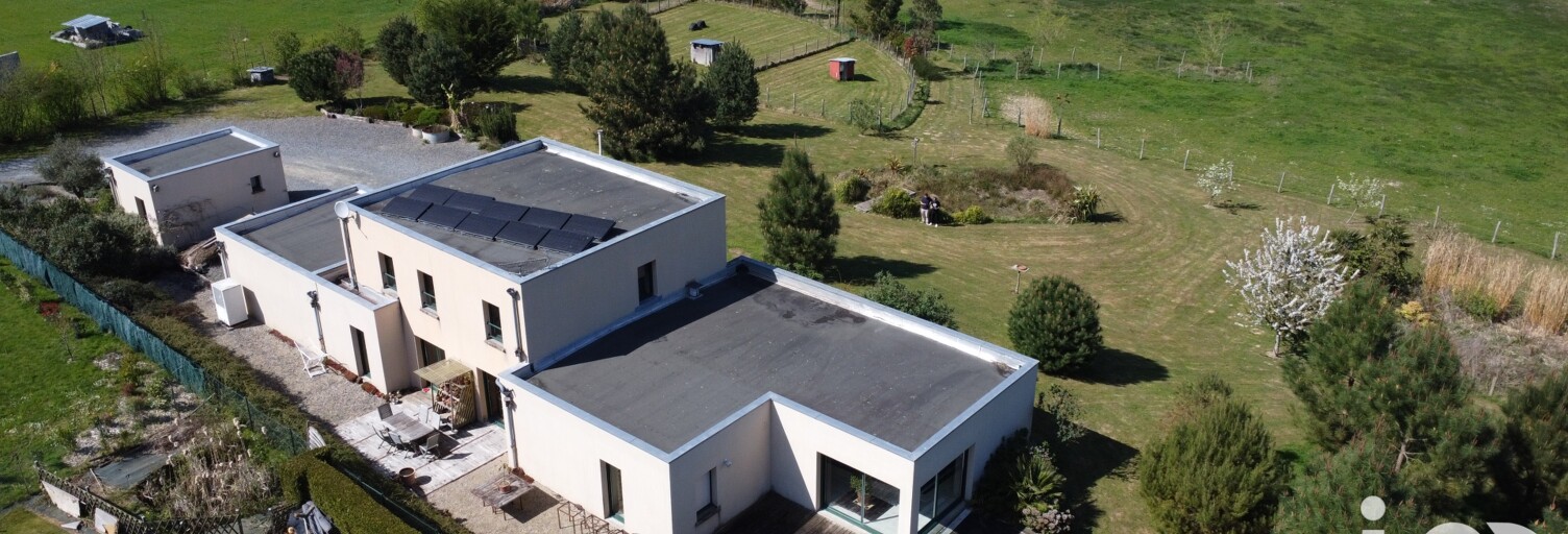 Maison 10 Pièces 276 m² à vendre à Mesnil-Roc'h (35720)