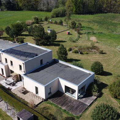 Maison 10 pièces 495800 €