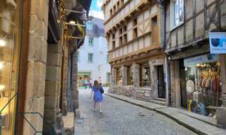 Commerce  38 m² à louer à Vannes (56000)