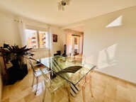APPARTEMENT DE 94 m2 EN DERNIER ETAGE RESIDENCE SECURISEE AVEC PISCINE — photo 2