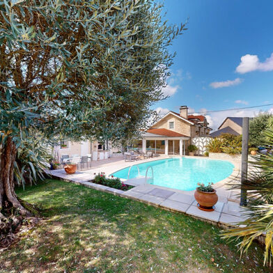 Maison 6 pièces 549000 €