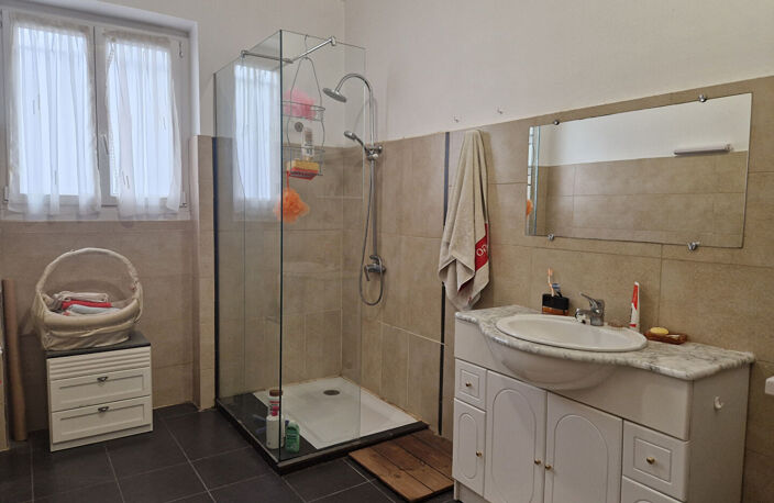 Appartement T3 lumineux de 76.97 avec accès jardin commun — photo 2