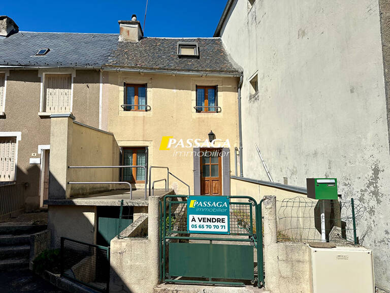 A VENDRE - Maison d'habitation de type 3 avec terrasses et jardin non attenant - SAINT GERMAIN DU TEIL — photo 1
