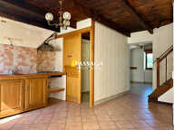 A VENDRE - Maison d'habitation de type 3 avec terrasses et jardin non attenant - SAINT GERMAIN DU TEIL — photo 4