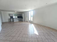 Frontignan - Appartement T4 de 102M² avec balcons et magnifique vue sur le canal ! — photo 2